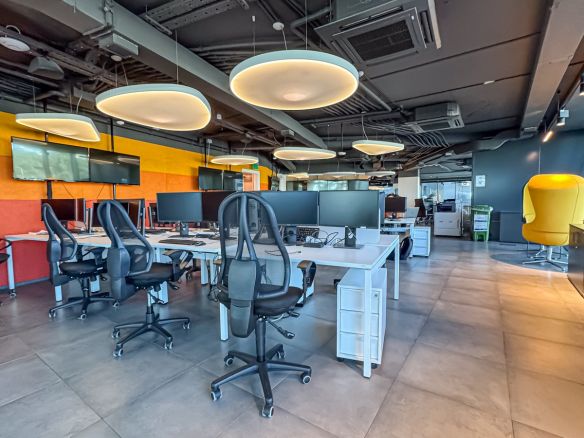 Prominent First Floor Office