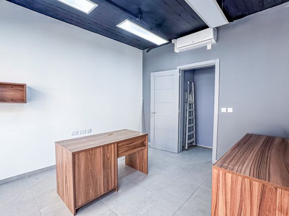 Modern San Gwann Office