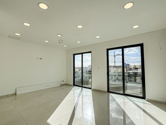 Small Modern Iklin Office