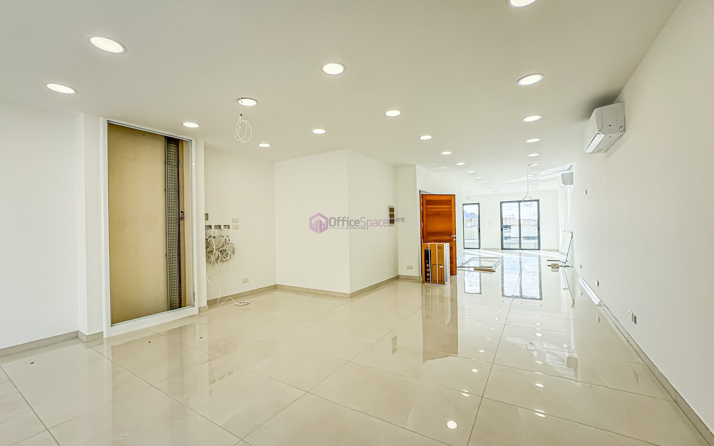 Duplex Iklin Office Space