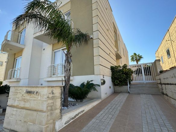 Attard Villa For Rent