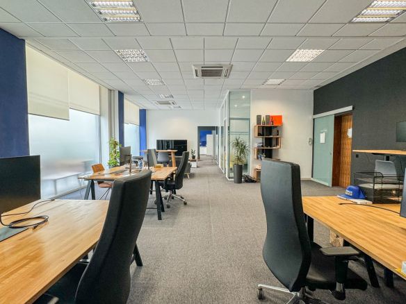 Street Level Office in St Julians