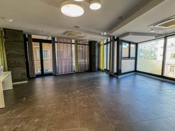 Business Centre Office in Gzira
