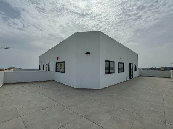 Penthouse Office in Kappara