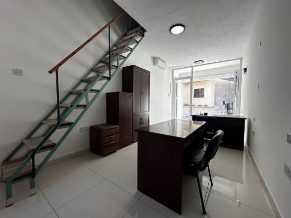 Duplex Office Hamrun