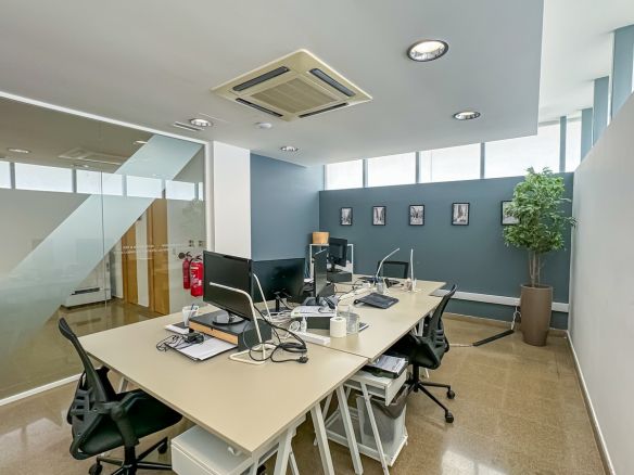Spacious Serviced Office Burmarrad