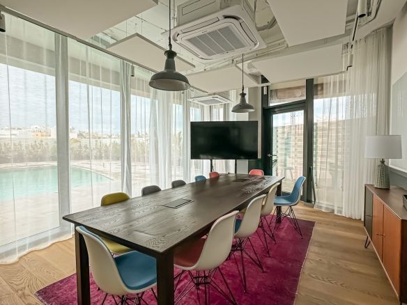 Top of the Range Serviced Office 3