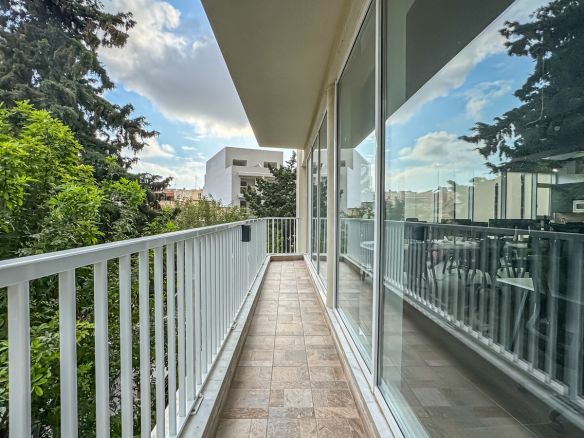 Modern Bright Office