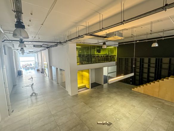 Central Business District Unfurnished Office