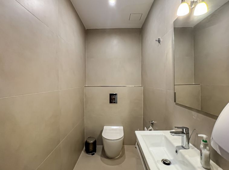 Modern High End Office Attard