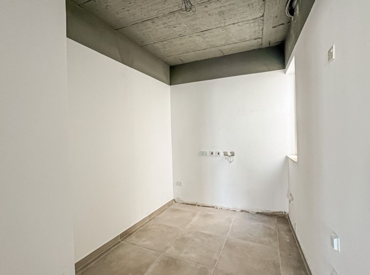 Rent Penthouse Attard Office