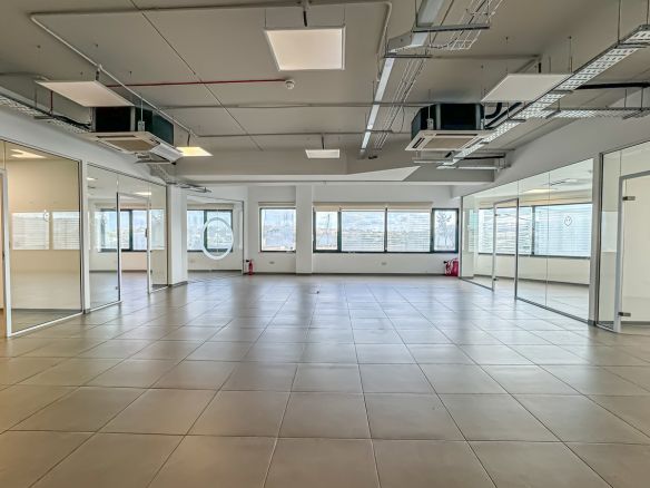 Highly Finished Office Space Burmarrad