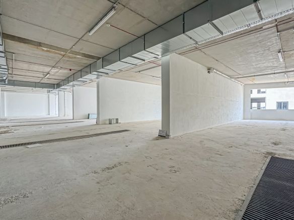 First Floor Warehouse Space in Handaq