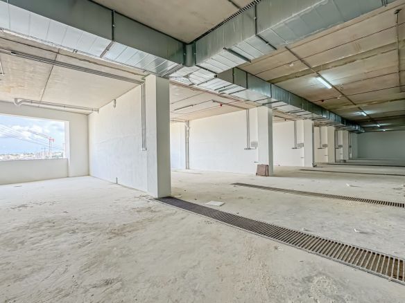 Large Warehouse Complex in Handaq