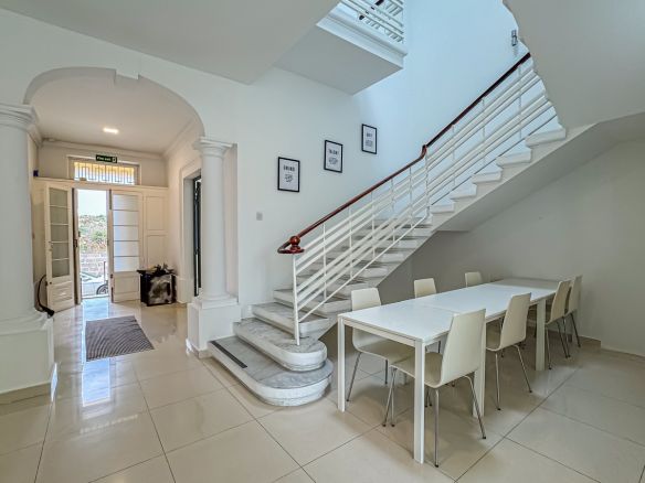 Ta Xbiex Villa Office To Let
