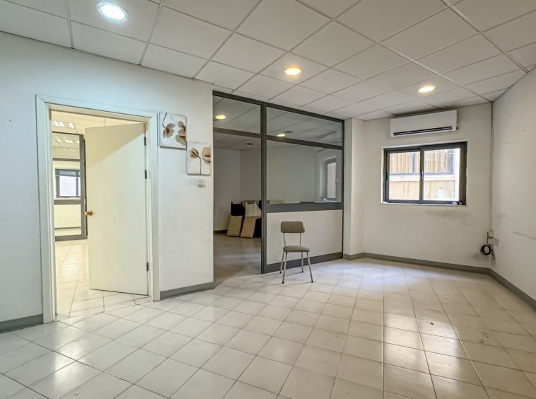 Office in Central Sliema To Let