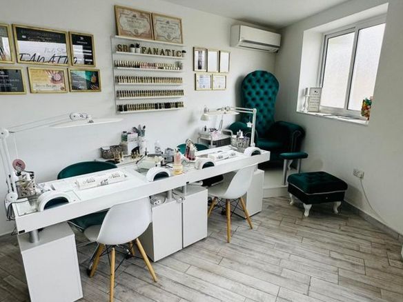 Small Commercial Space Msida