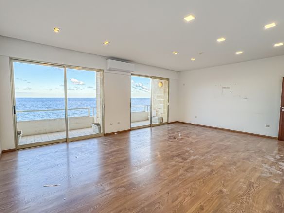 Corner Sliema Office