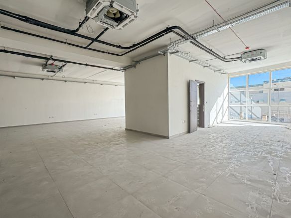 Hal Qormi First Floor Office