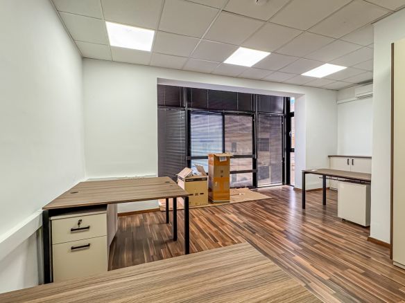 6 Desk Serviced Office Birkirkara