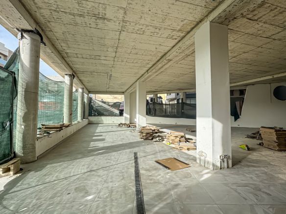 Duplex Attard Showroom Space