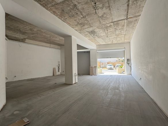 Ground Floor Commercial For Rent