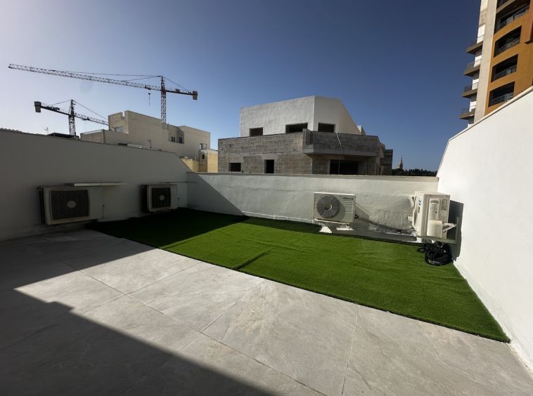 Penthouse Office For Rent Paola
