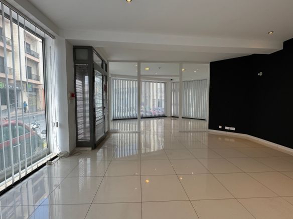 St Paul's Offices To Let