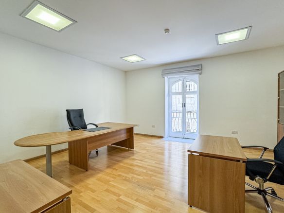 Republic Street Valletta Office to Let
