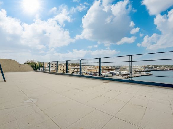 Offices For Large Teams in Malta