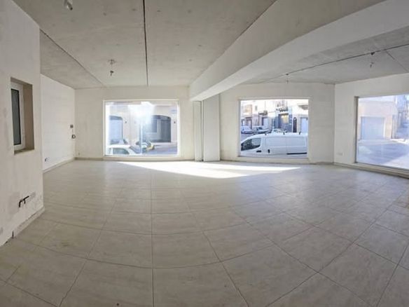 Commercial Space Qormi with Frontage