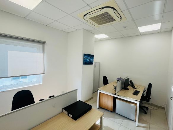 4 Desk Serviced Office in Mriehel