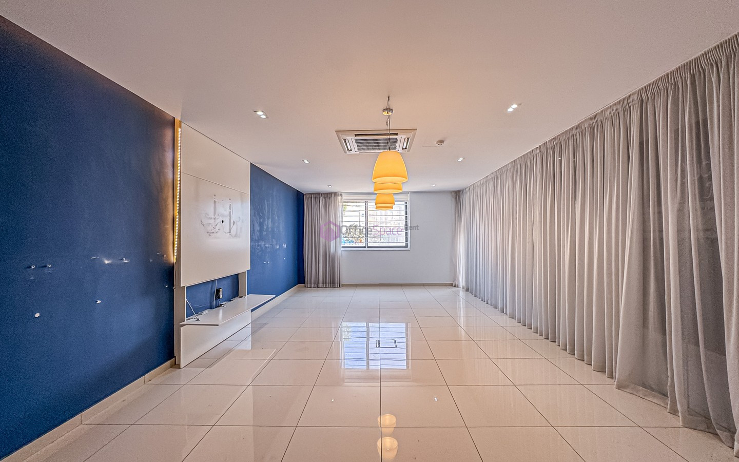Spacious Corner Office for Rent in Qormi