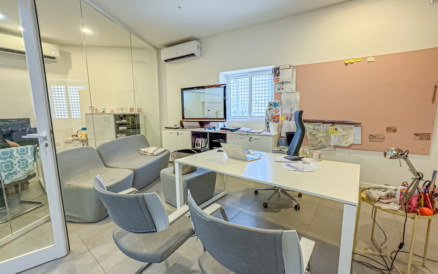 Second Floor Office in Iklin To Let