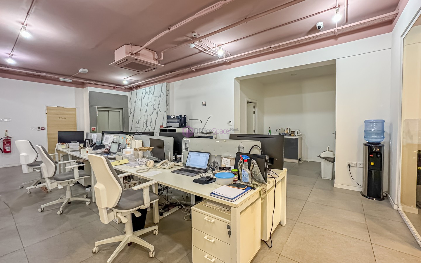 Second Floor Office in Iklin To Let