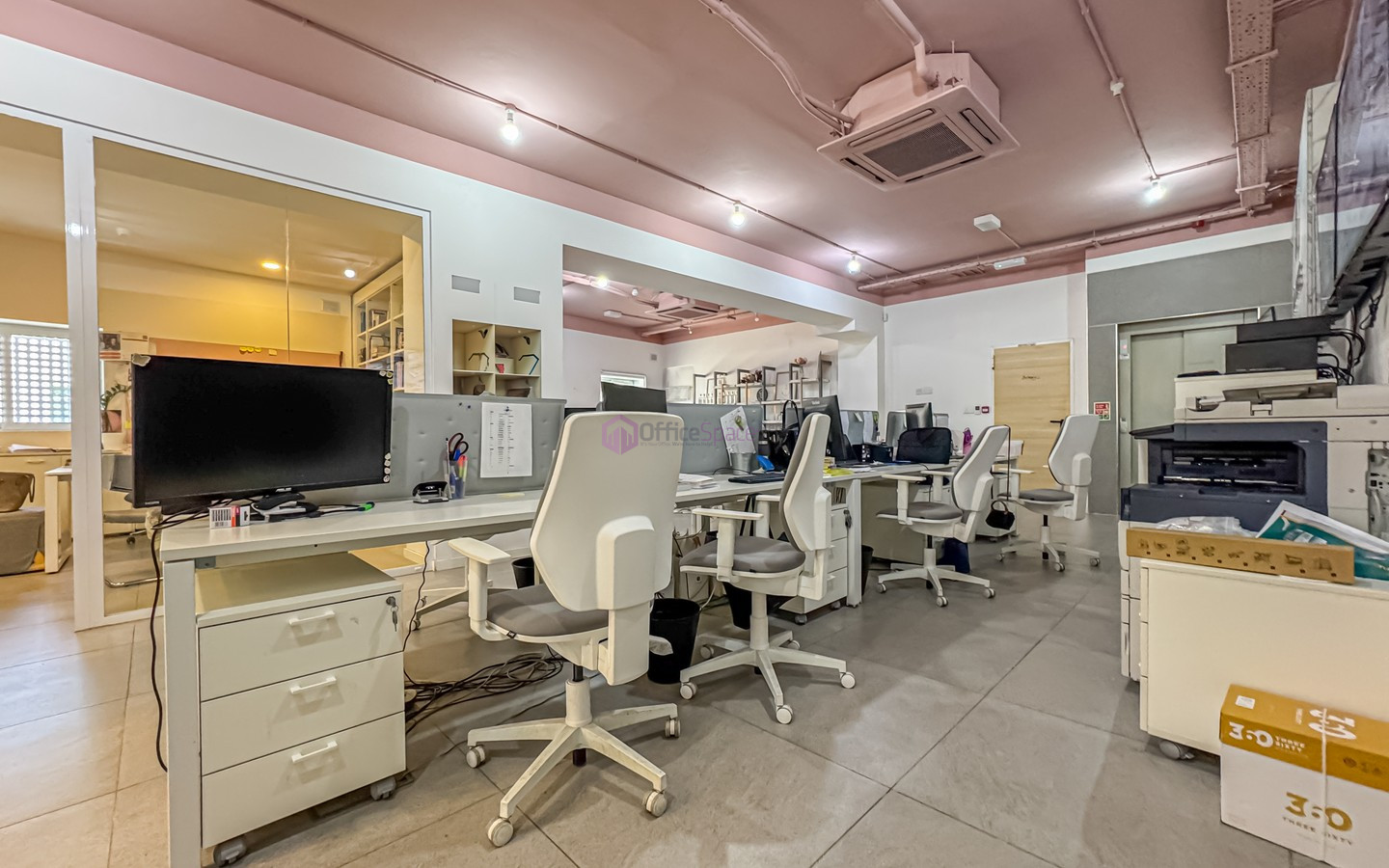 Second Floor Office in Iklin To Let