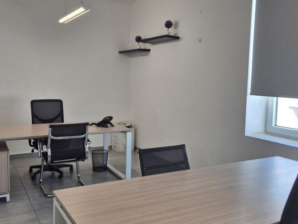 Eight Desk Serviced Office Burmarrad