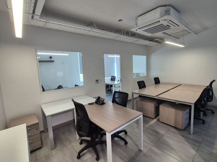 Eight Desk Serviced Office Burmarrad