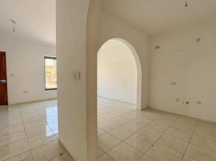 Elevated Office in Attard To Let