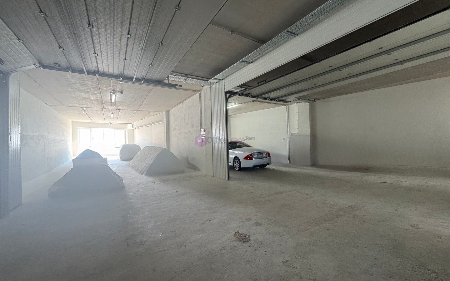 Second Floor Warehouse To Let
