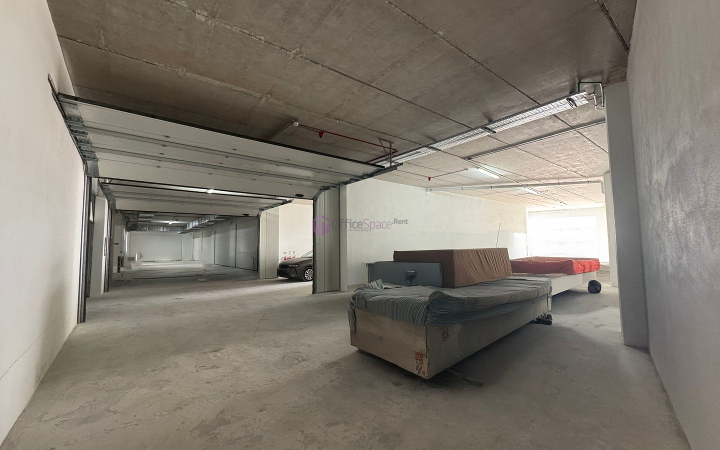 Second Floor Warehouse To Let
