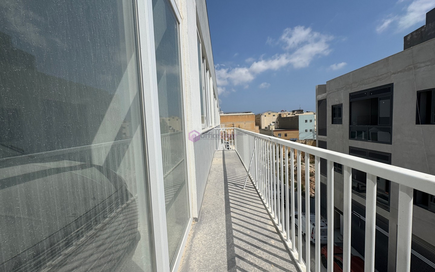 Second Floor Warehouse To Let