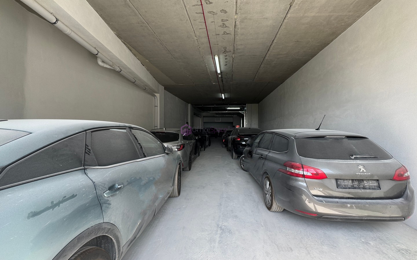 Second Floor Warehouse To Let