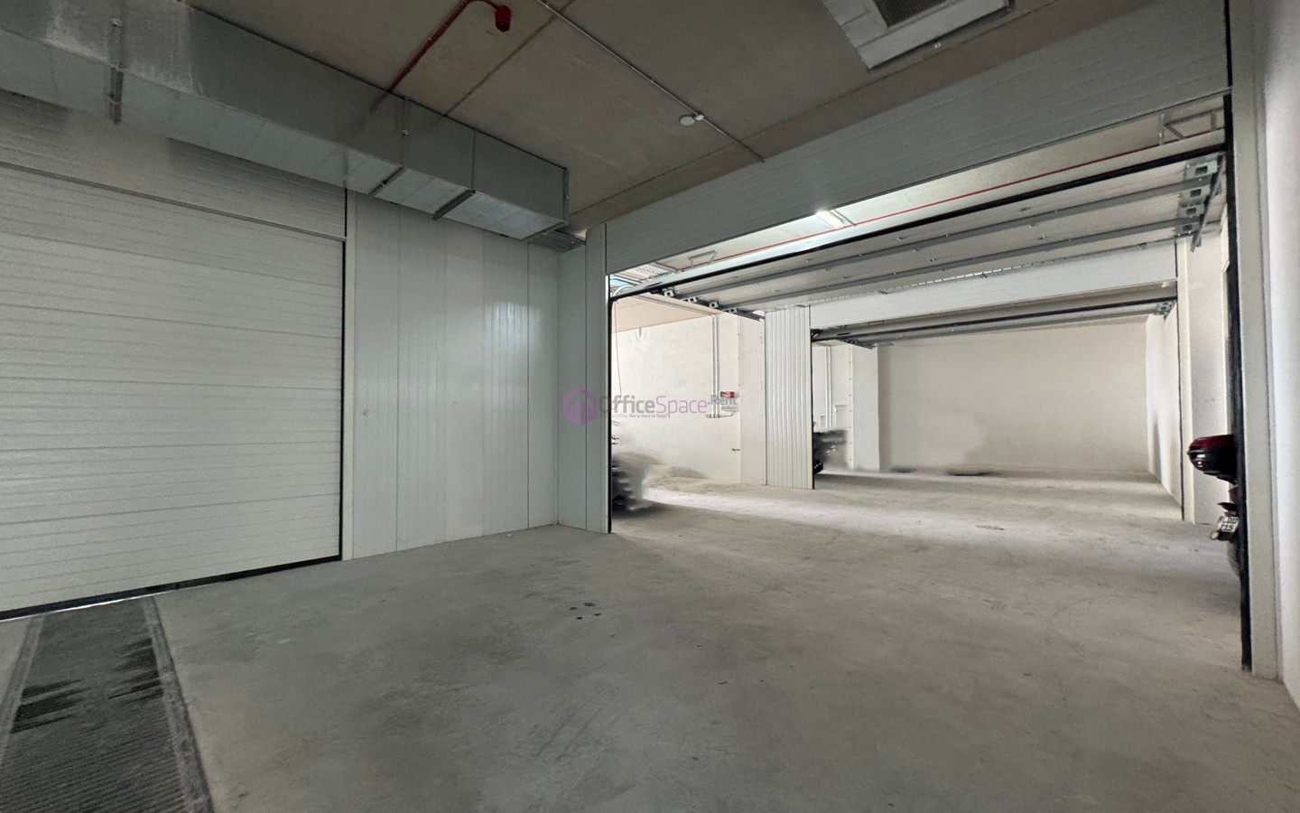 Second Floor Warehouse To Let