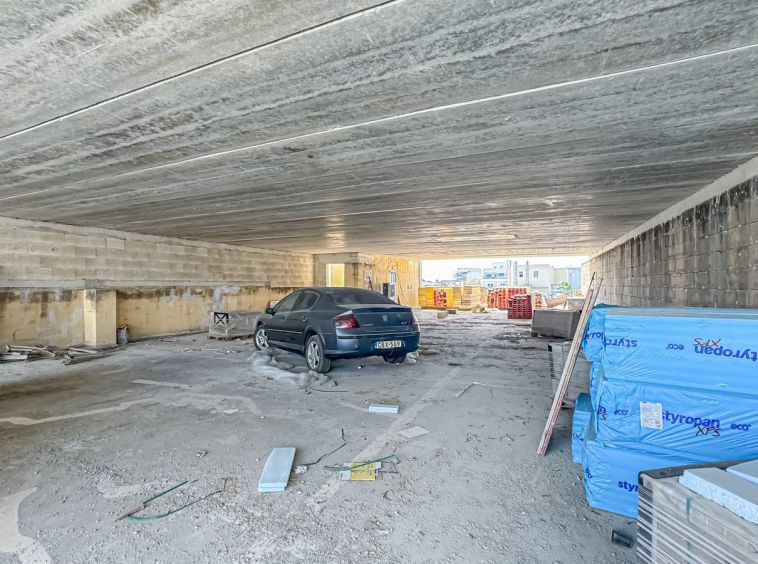 Large Penthouse Office in Haz Zebbug