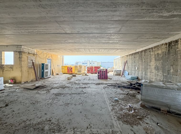 Large Penthouse Office in Haz Zebbug