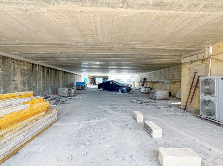Large Penthouse Office in Haz Zebbug