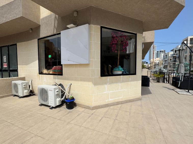 Prominent Commercial Space in Swieqi