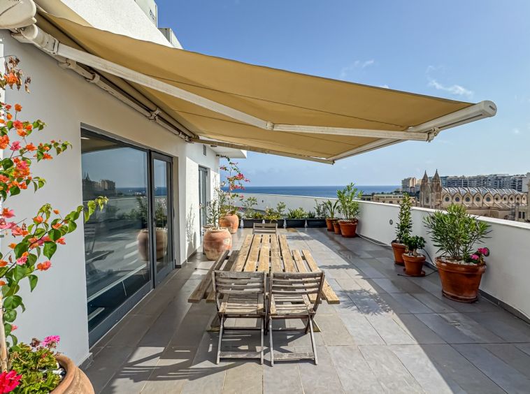 Fantastic Penthouse Office in Balluta