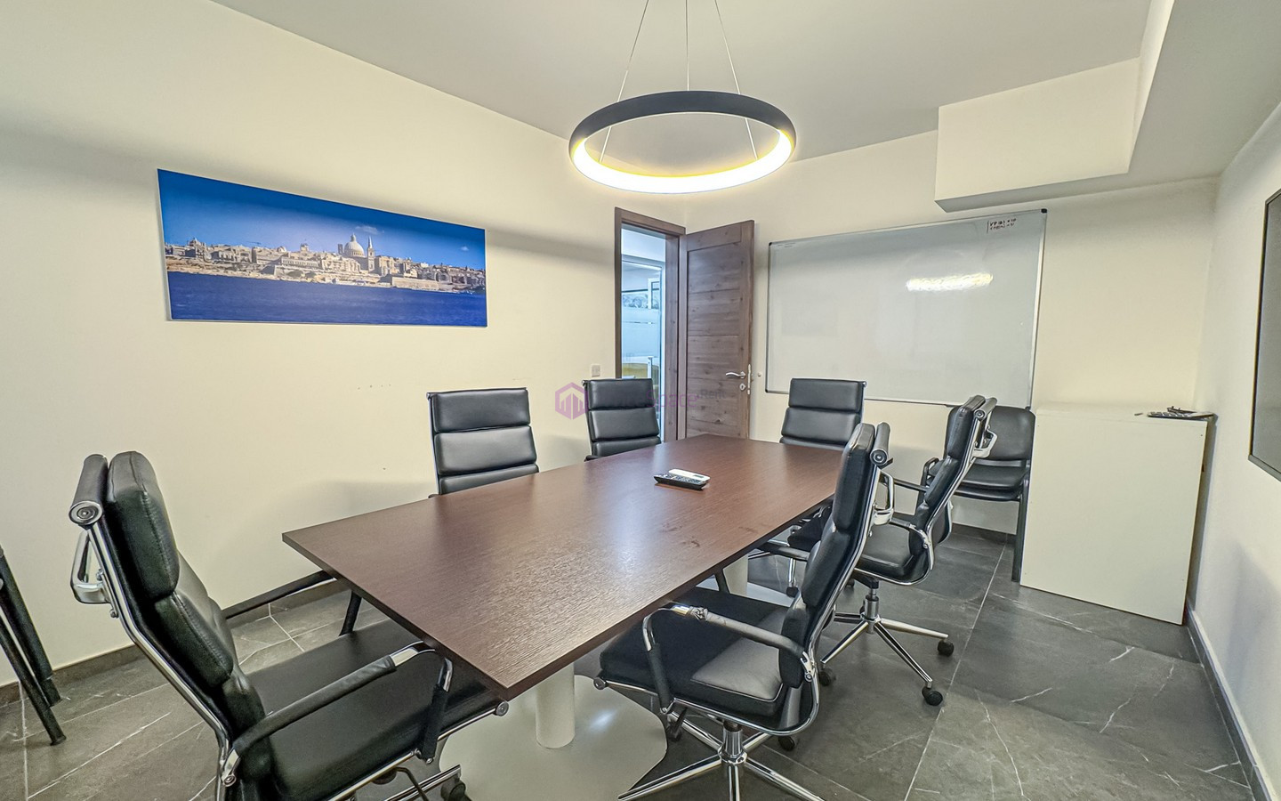 Naxxar Modern Office To Let